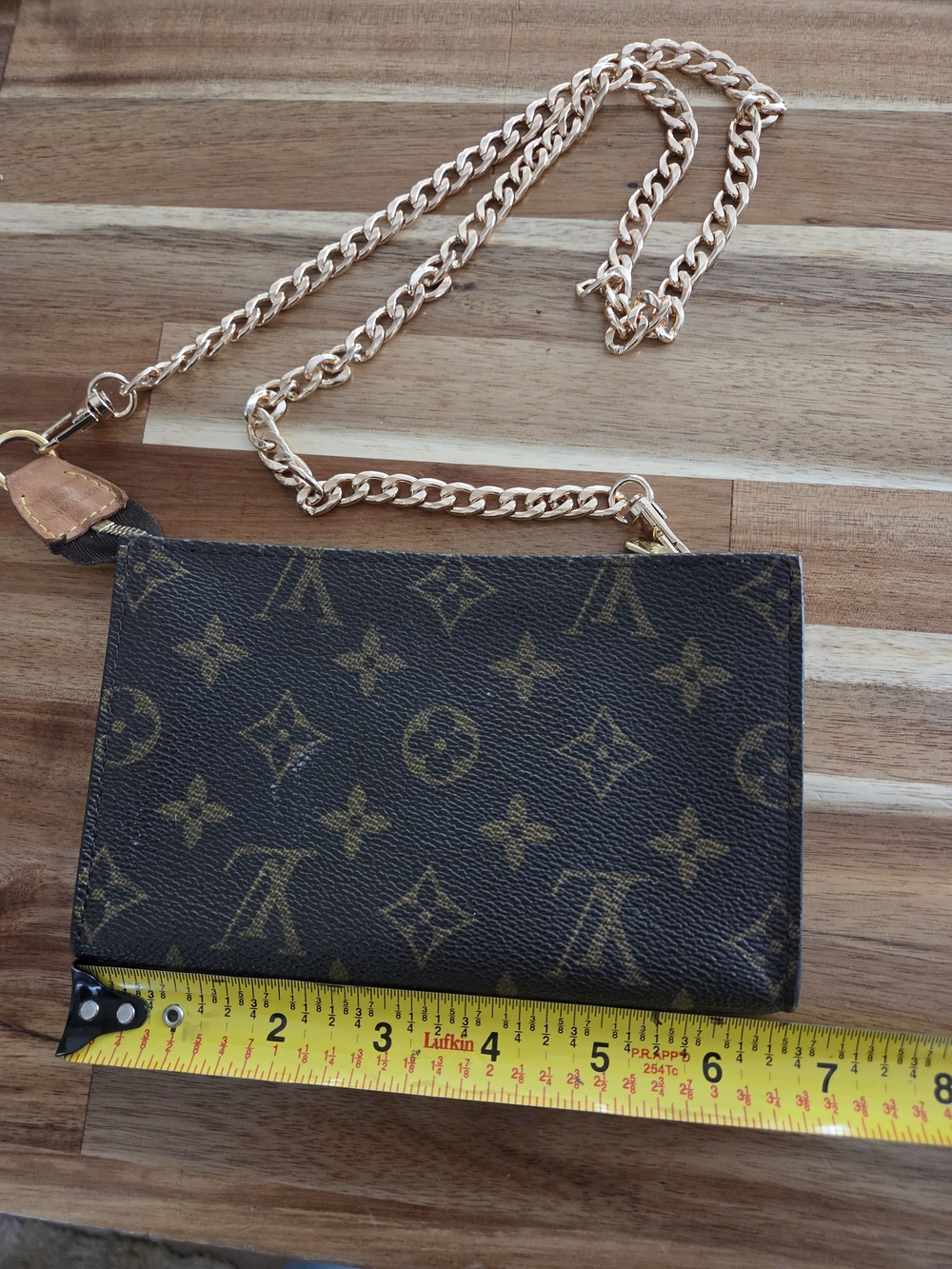 Louis Vuitton Monogram Pouch Crossbody with Gold Chain - Picture 2 of 12